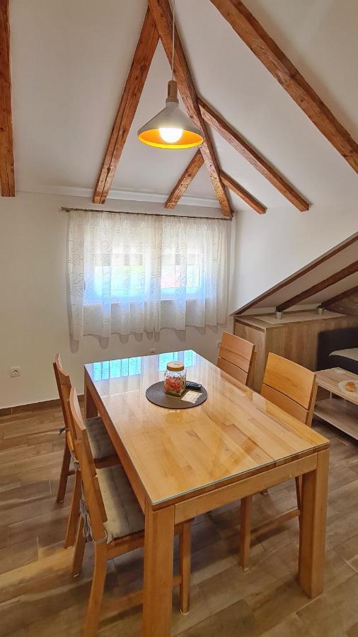 Attic Split Apartment Near City Centre 외부 사진