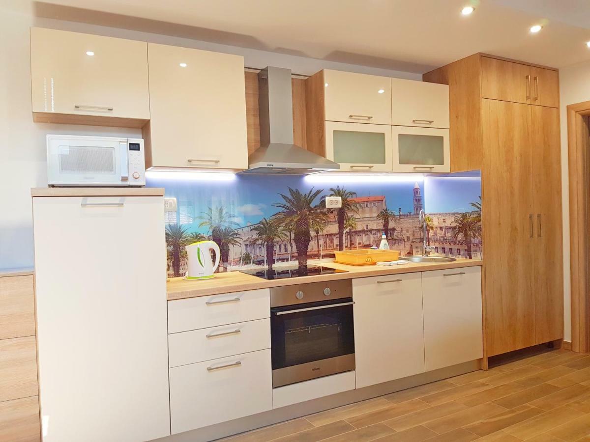 Attic Split Apartment Near City Centre 외부 사진